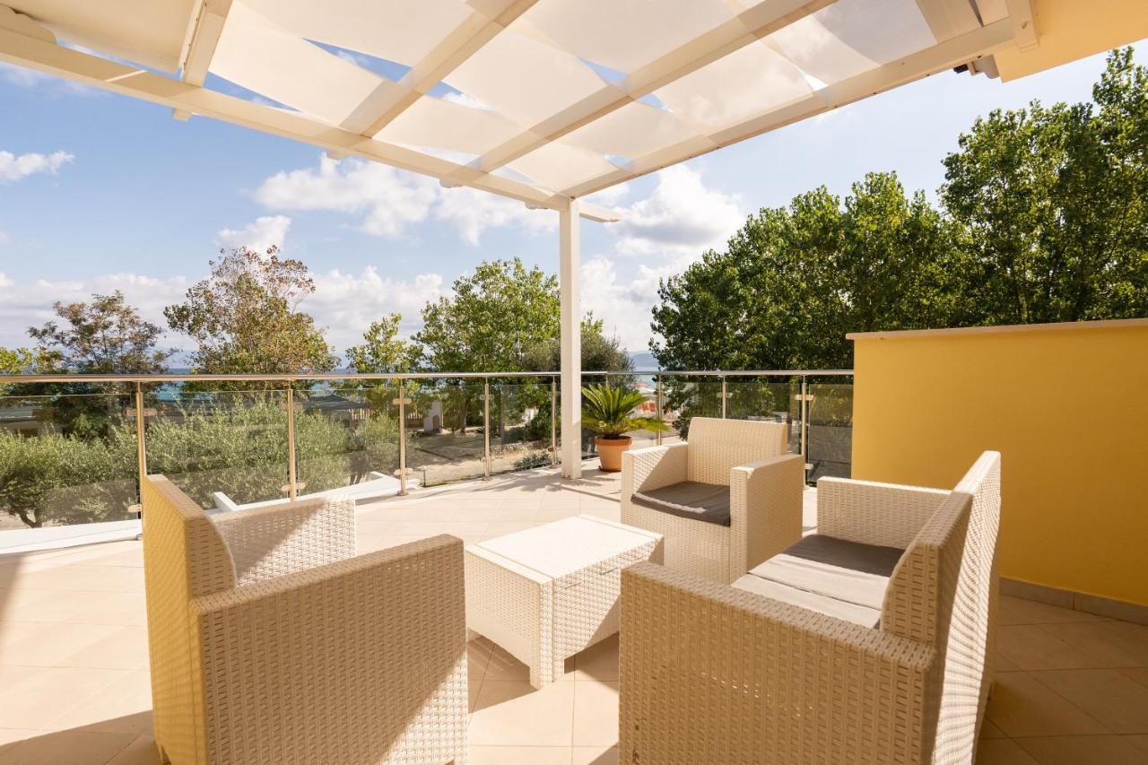 Hotel Baia Di Trainiti 3*
