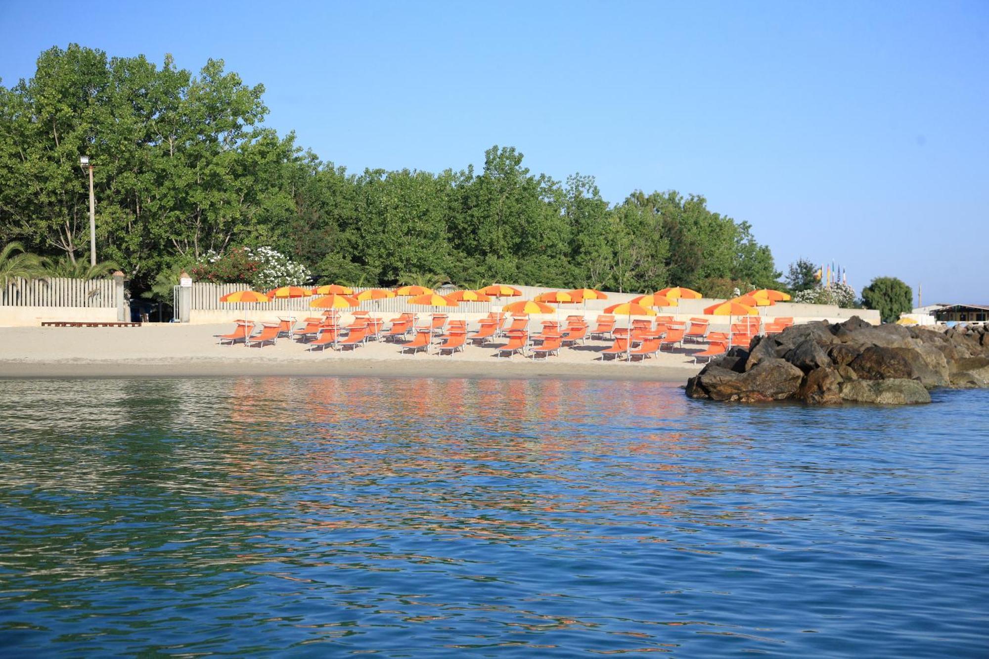Hotel Baia Di Trainiti Vibo Valentia