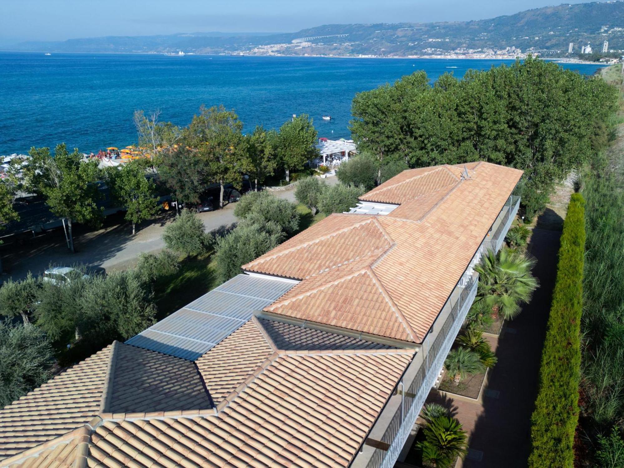 Hotel Baia Di Trainiti
